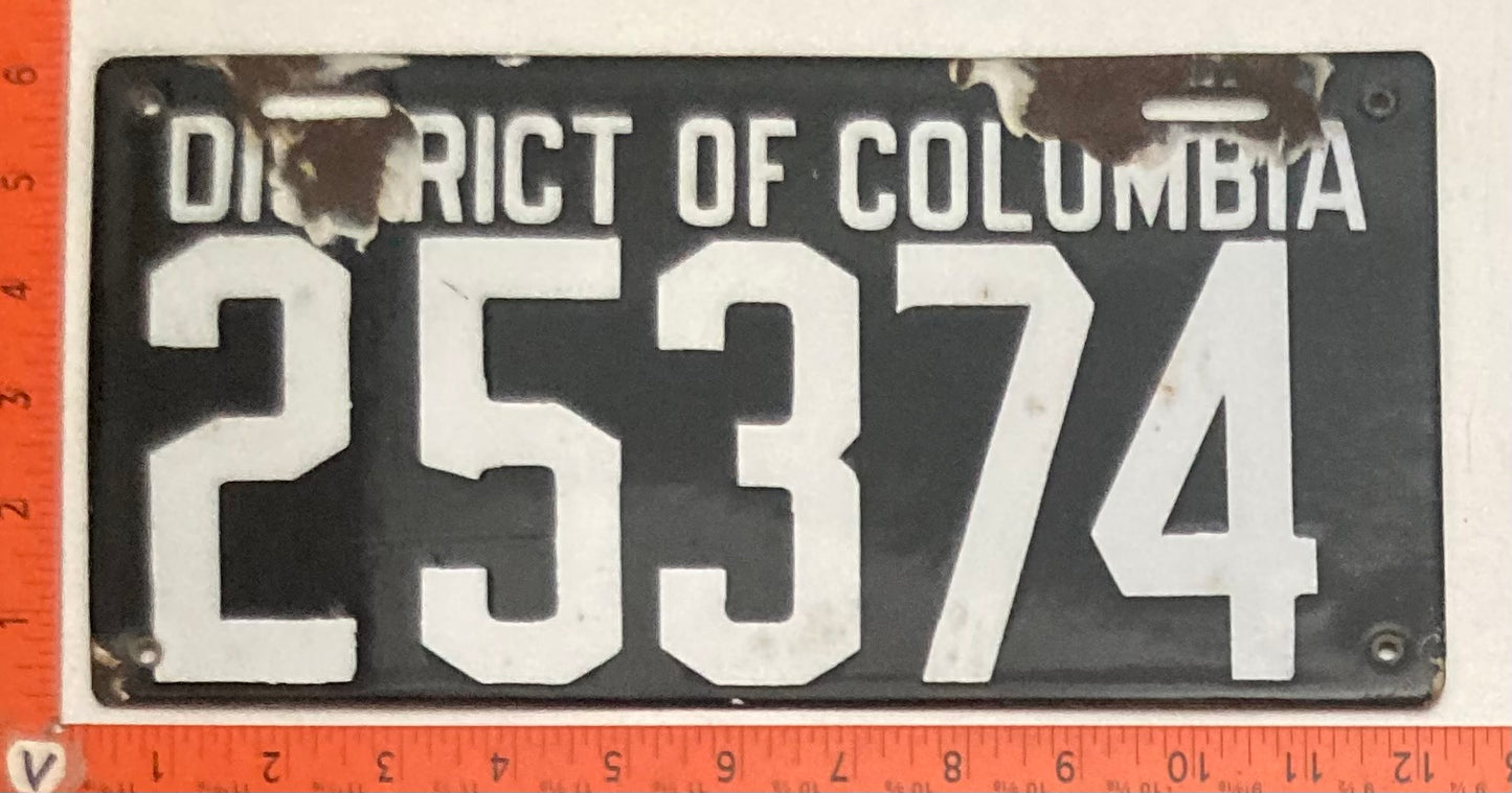 1914 Washington, DC #25374 Passenger License Plate (Porcelain)
