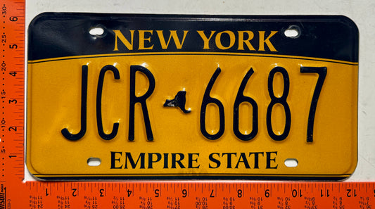 2010 base New York #JCR-6687 Passenger License Plate