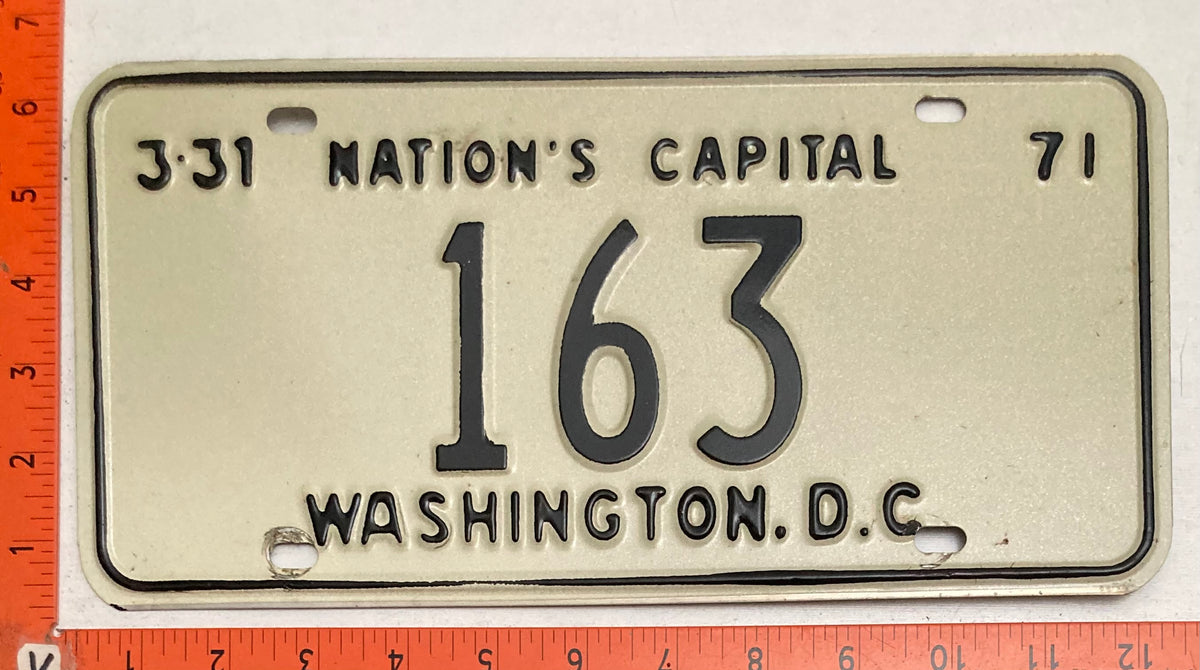 1971 Washington, DC #163 Passenger License Plate