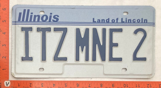 Undated Illinois #ITZ MNE 2 Passenger License Plate (Vanity)