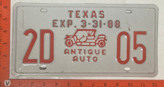1988 Texas #2D 05 Passenger License Plate (Antique Auto)