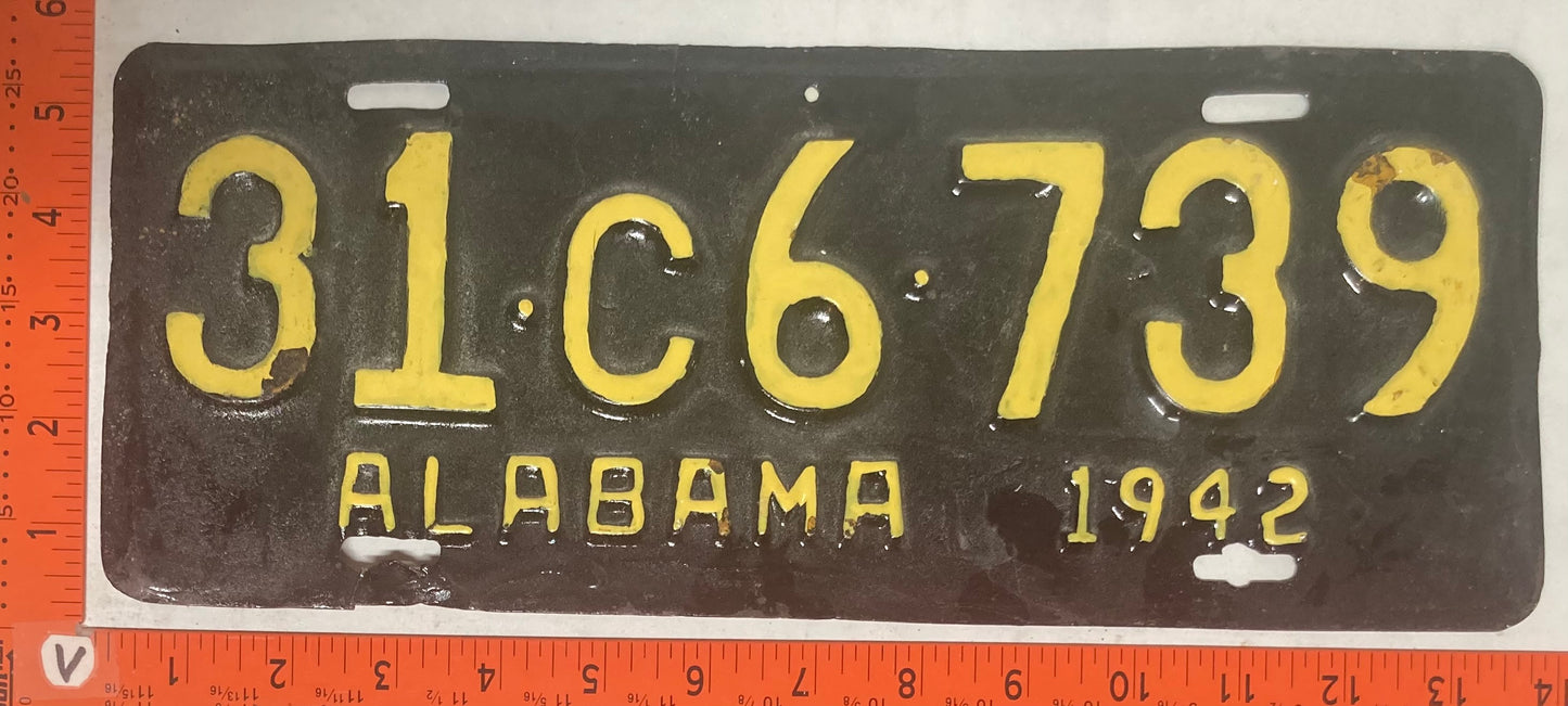1942 Alabama #31C6739 Passenger License Plate (Repainted)