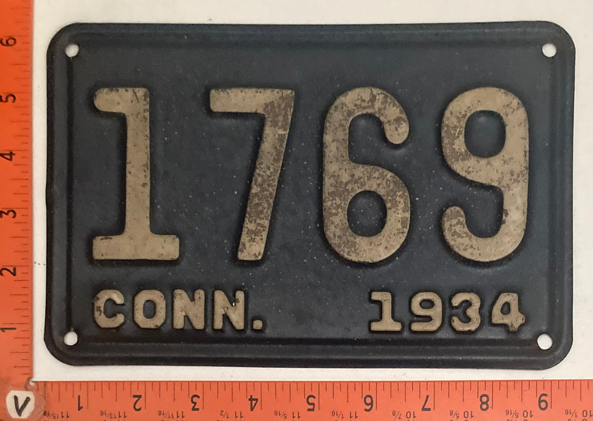 1917, 1918, 1919, 1921, 1926, 1927, 1933, 1934, 1937 Connecticut #1769 Passenger License Plates
