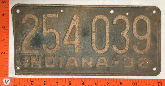 1932 Indiana #254 039 Passenger License Plate