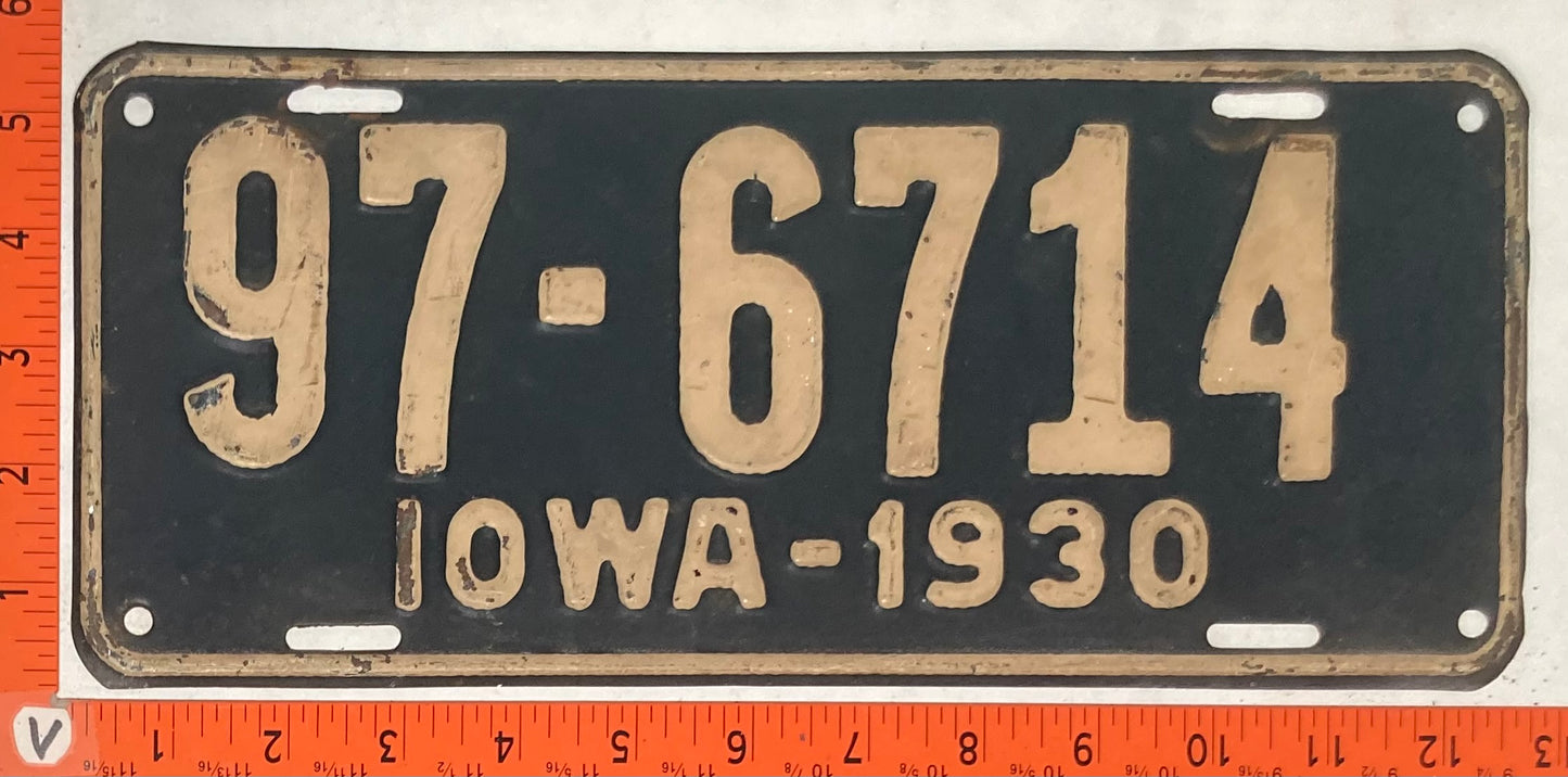 1930 Iowa #97-6714 Passenger License Plate