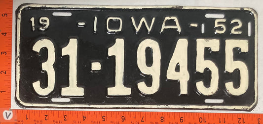 1952 Iowa #31-19455 Passenger License Plate (Repaint)