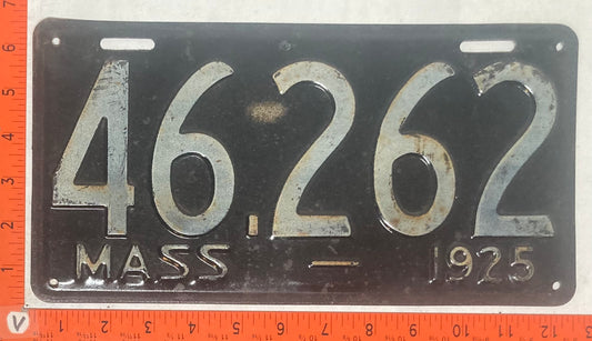 1925 Massachusetts #46,262 Passenger License Plate
