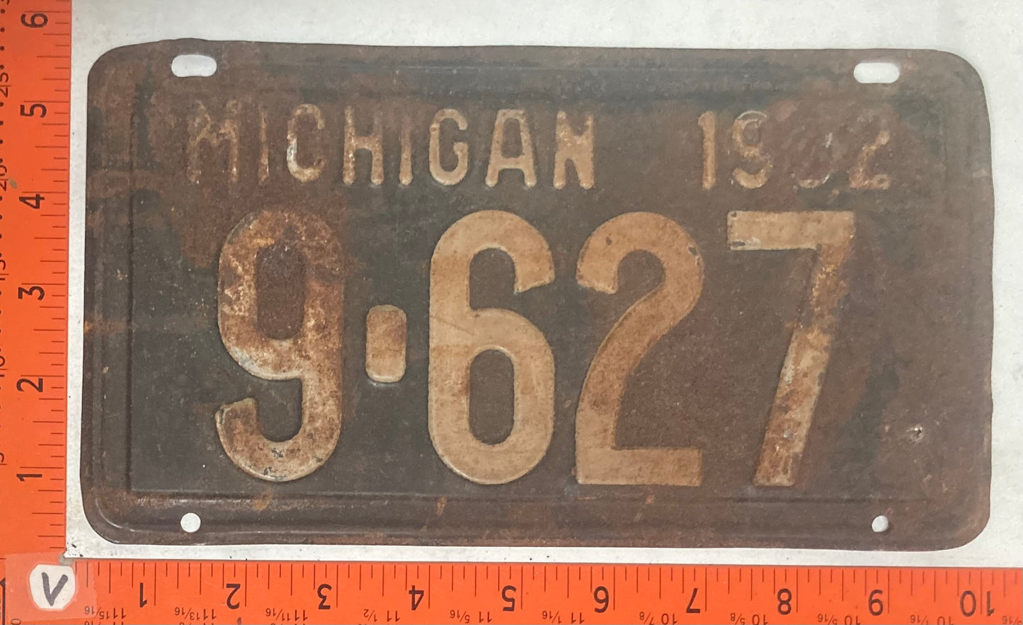 1932 Michigan #9-627 Passenger License Plate
