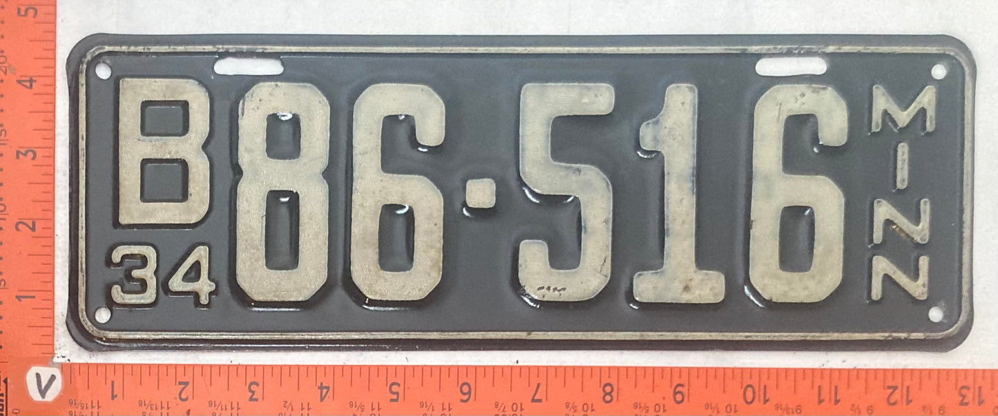 1934 Minnesota #B86-516 Passenger License Plate
