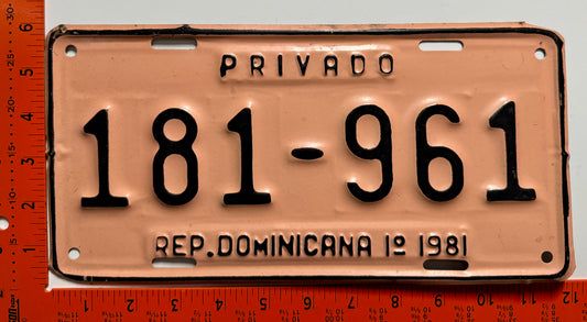 1st half 1981 Dominican Republic #181-961 Passenger License Plate