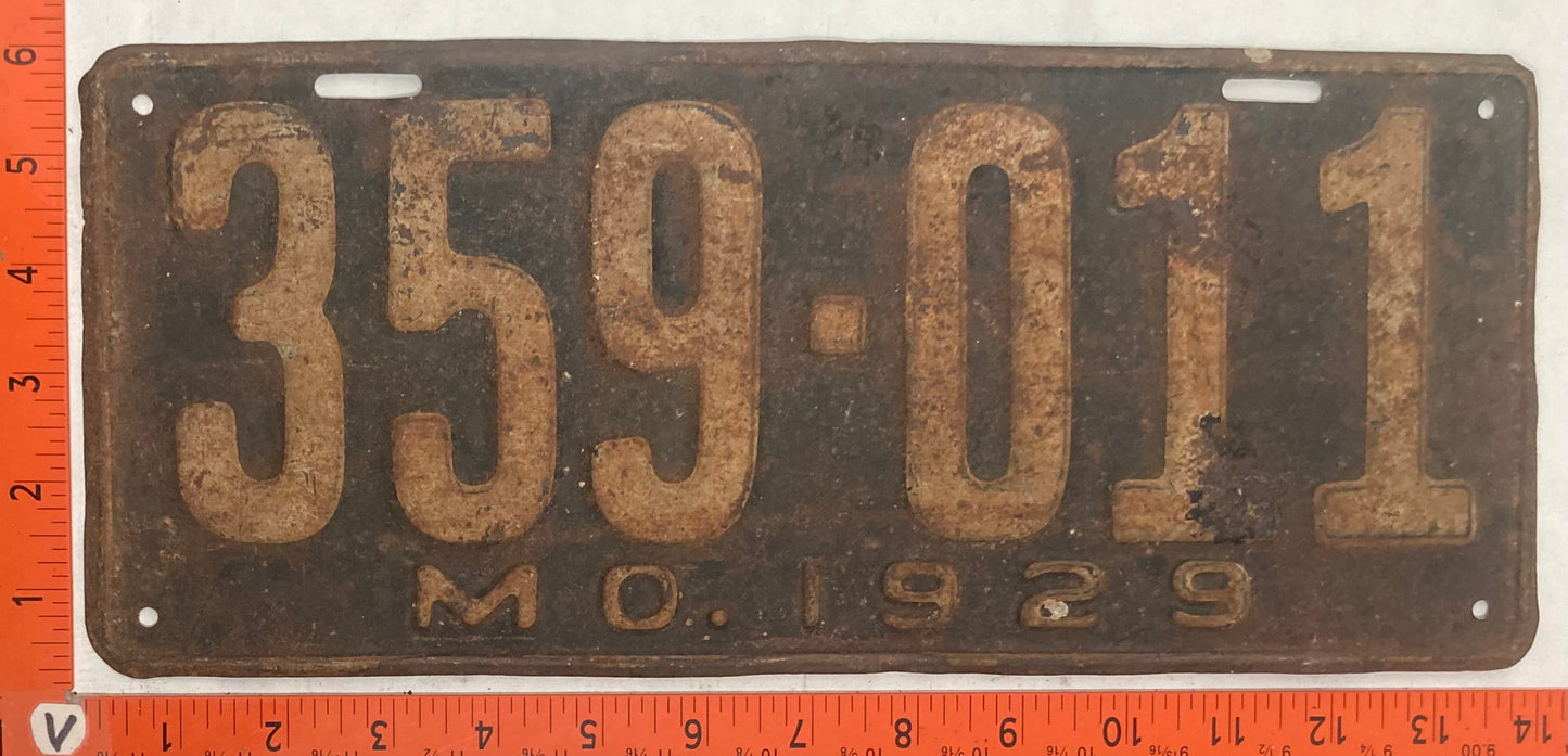 1929 Missouri #359-011 Passenger License Plate
