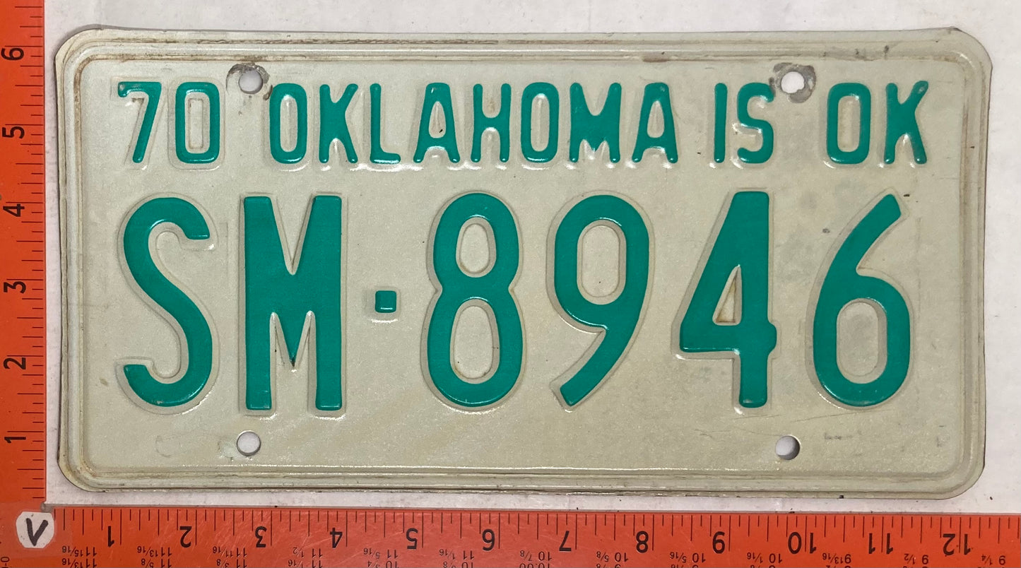 1970 Oklahoma #SM-8946 Passenger License Plate