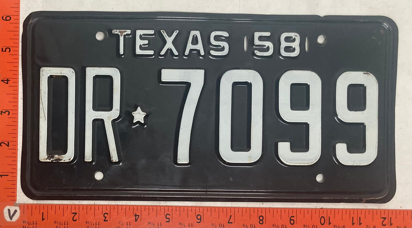 1958 Texas #DR-7099 Passenger License Plate