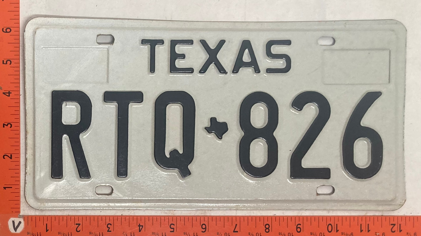 Undated Texas #RTQ-826 Passenger License Plate