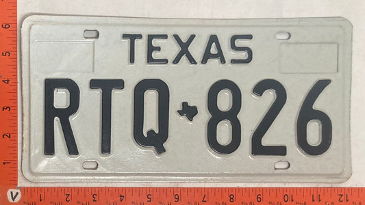 Undated Texas #RTQ-826 Passenger License Plate