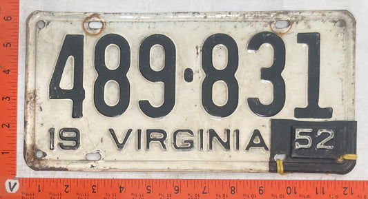 1952 Virginia #489-831 Passenger License Plate