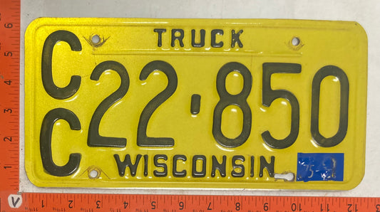 1975 Wisconsin #C/C22-850 Truck License Plate