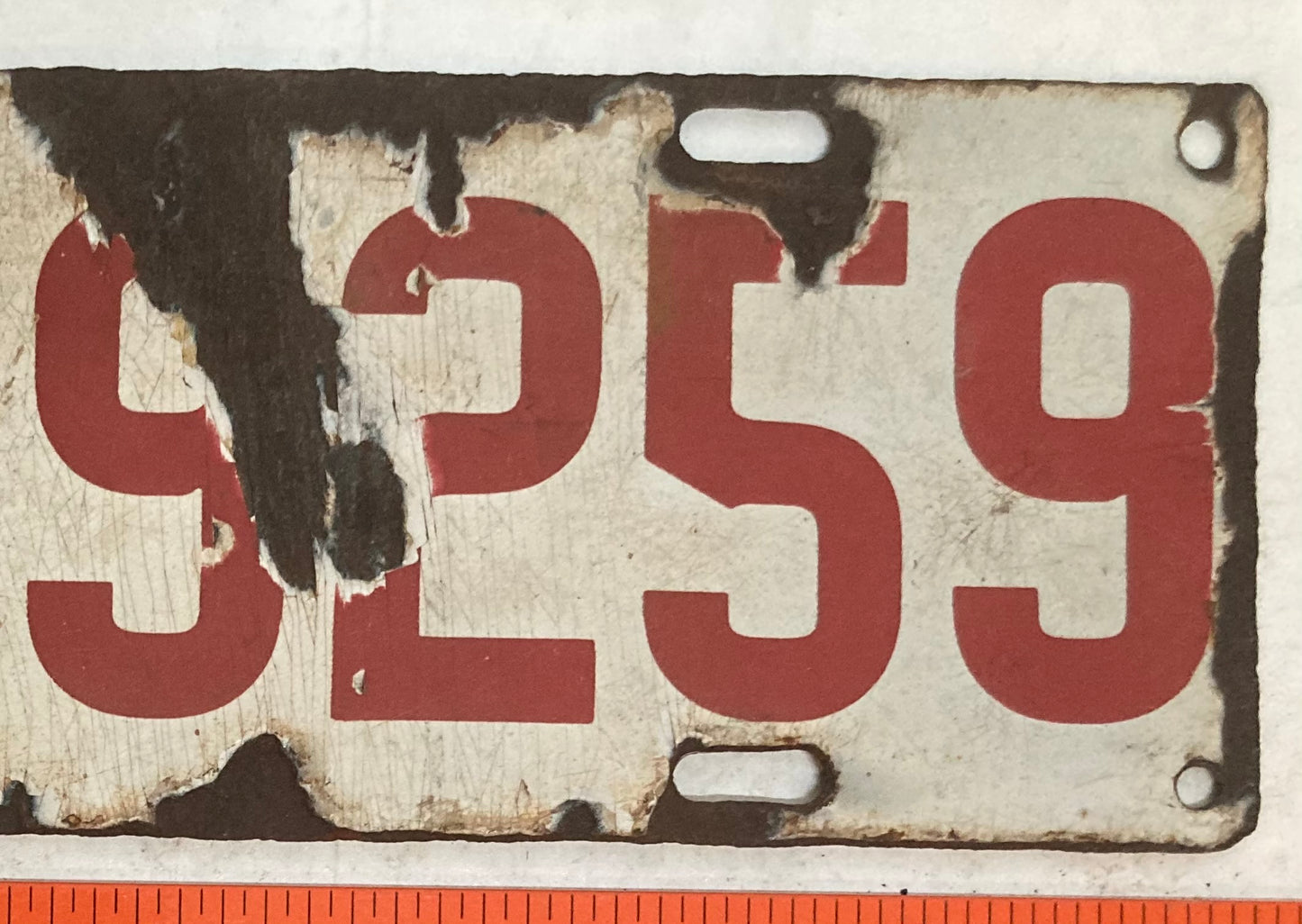 1914 Michigan #29259 Passenger License Plate (Porcelain)