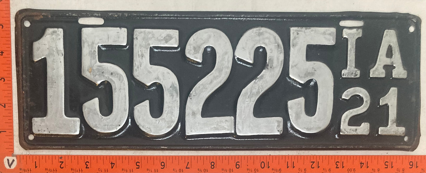 1921 Iowa #155225 Passenger License Plate (Repaint)
