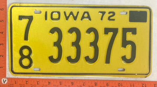 1972 Iowa #7/8 33375 Passenger License Plate