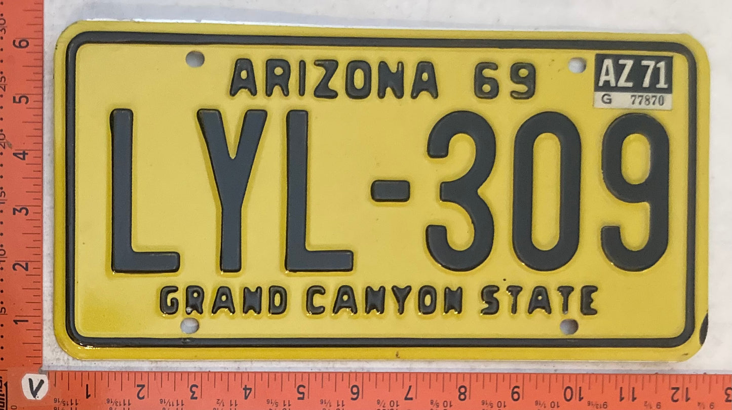 1971 Arizona #LYL-309 Passenger License Plate