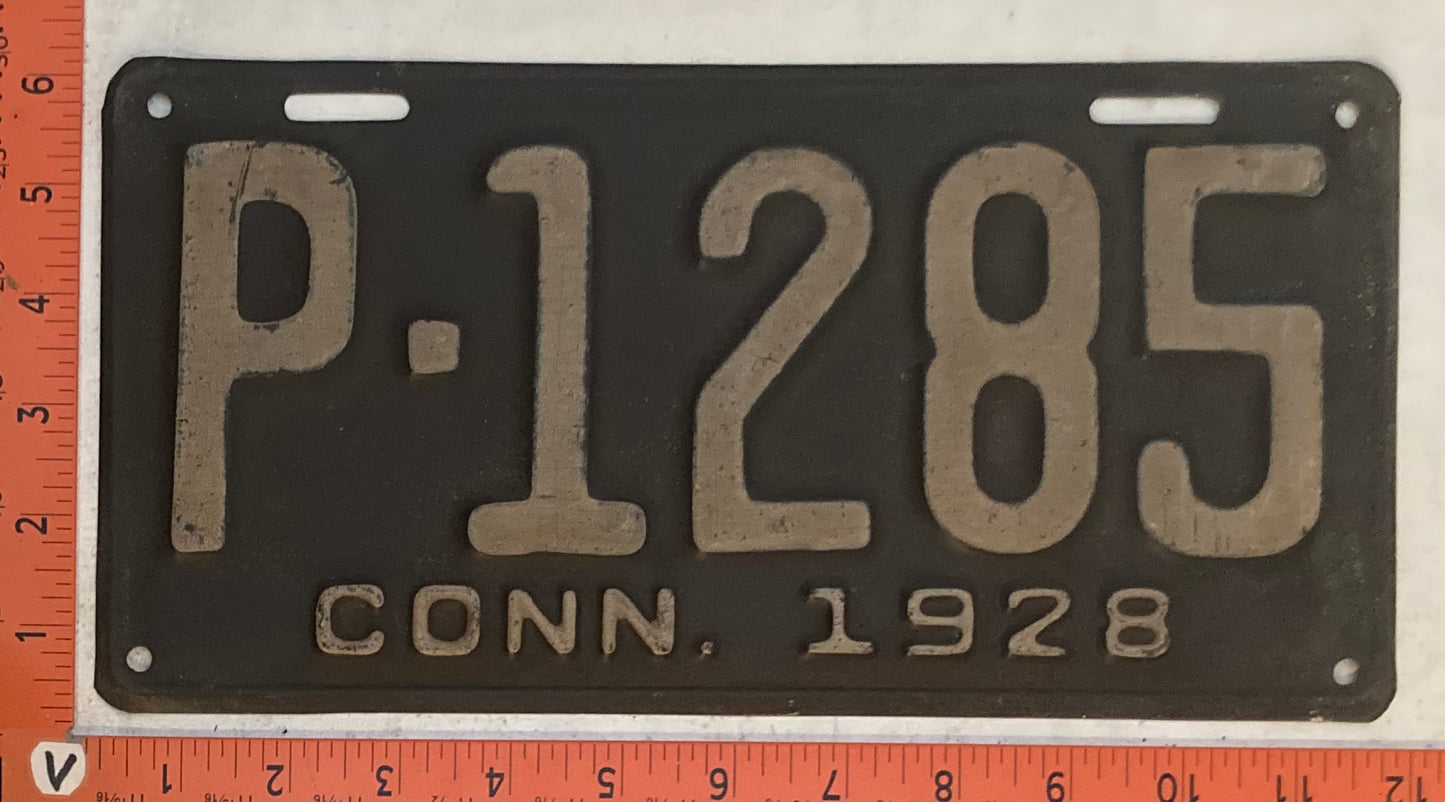 1928 Connecticut #P-1285 Passenger License Plate