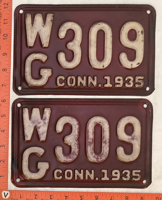 1935 Connecticut #W/G 309 Passenger License Plate (Pair)
