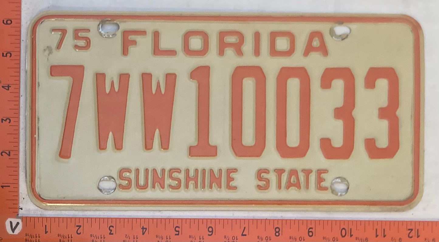 1975 Florida #7WW10033 Passenger License Plate