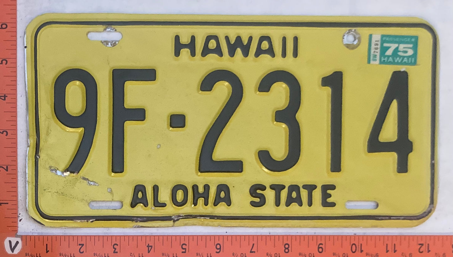 1969 Hawaii #9F-2314 Passenger License Plate