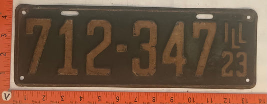 1923 Illinois #712-347 Passenger License Plate