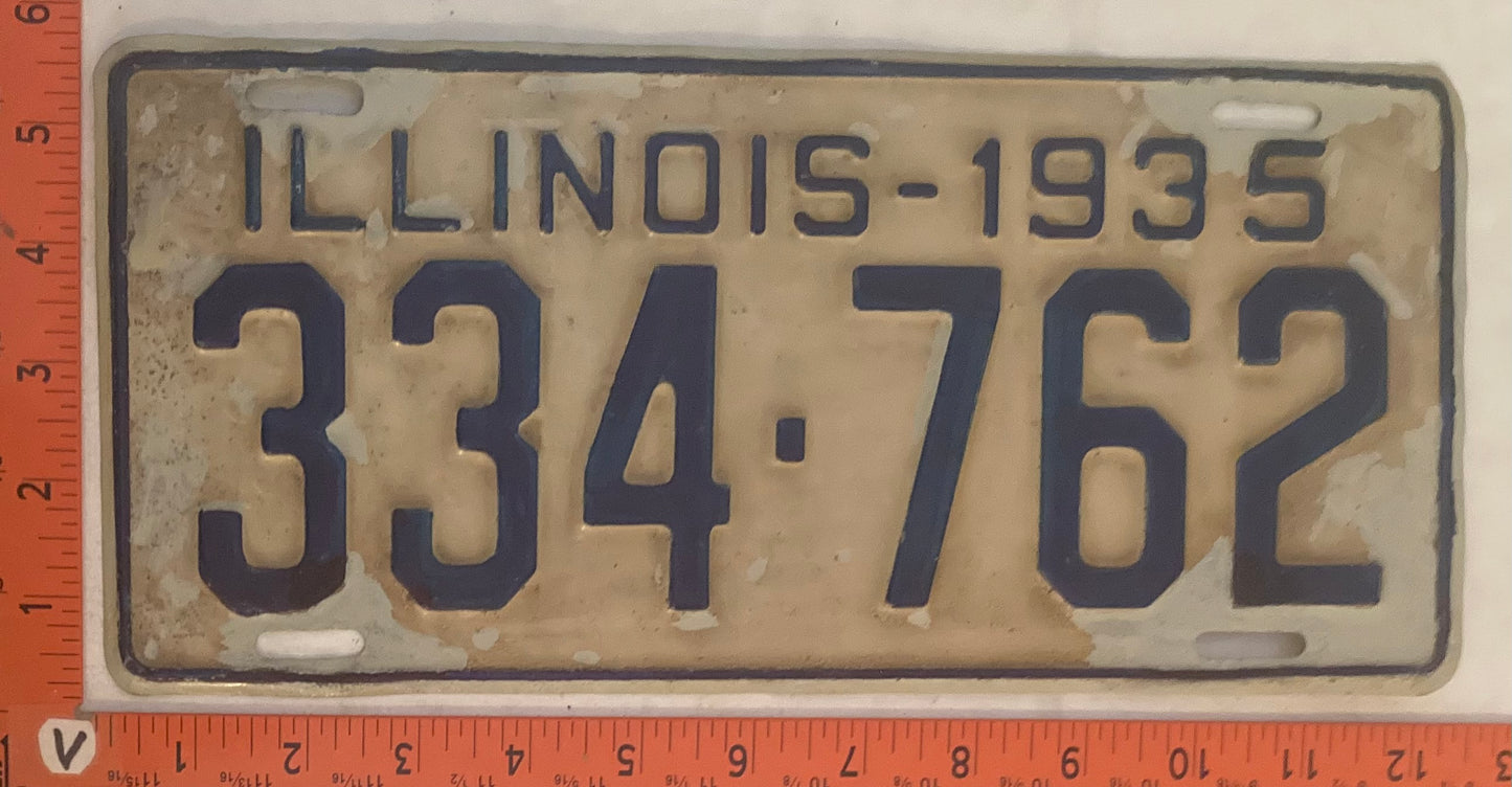 1935 Illinois #334-762 Passenger License Plate