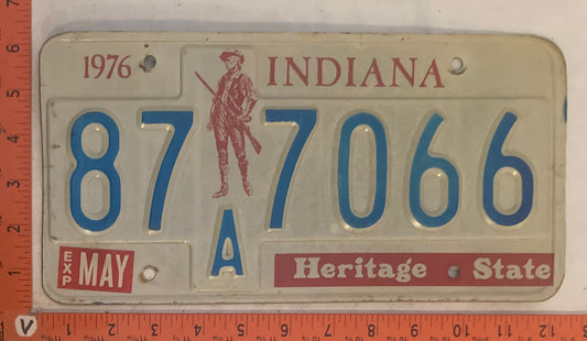 1976 Indiana #87A7066 Passenger License Plate