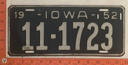 1952 Iowa #11-1723 Passenger License Plate