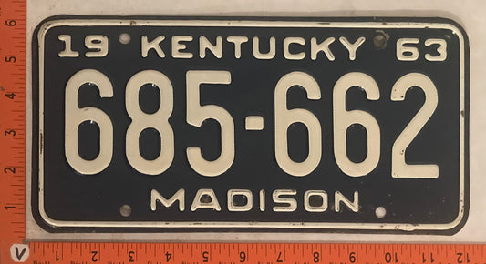 1963 Kentucky #685-662 Passenger License Plate