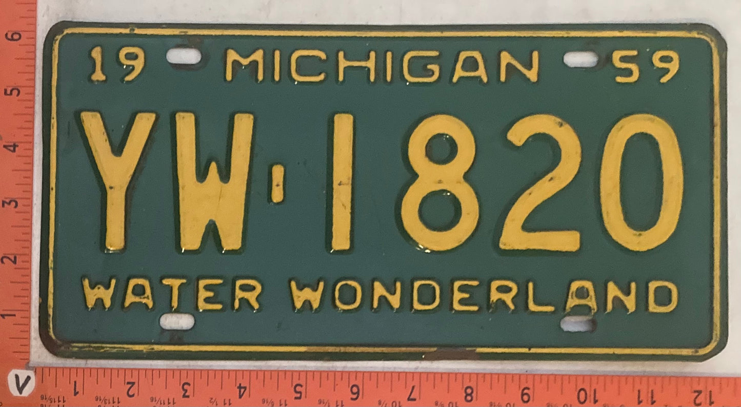 1959 Michigan #YW-1820 Passenger License Plate