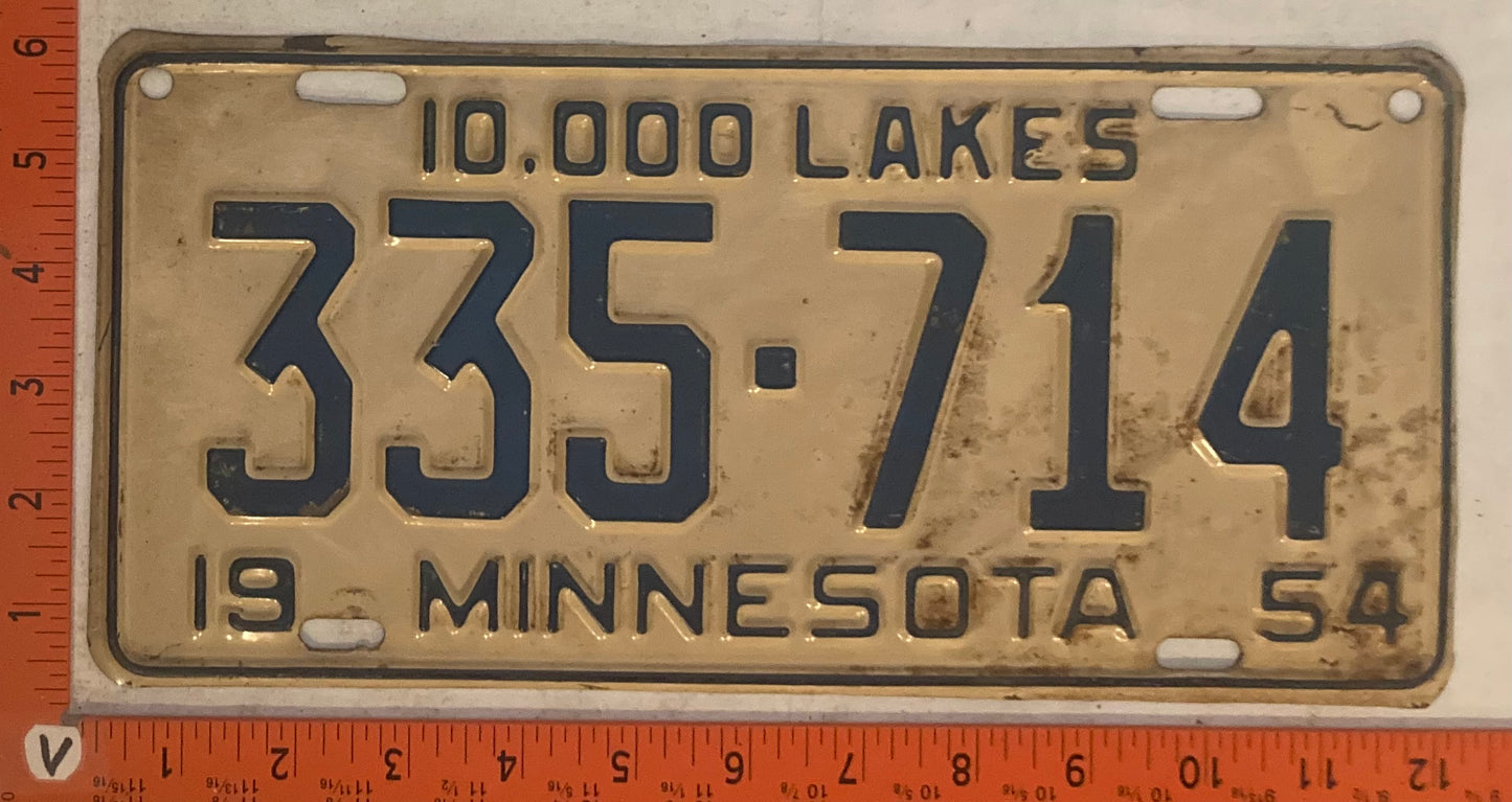 1954 Minnesota #335-714 Passenger License Plate