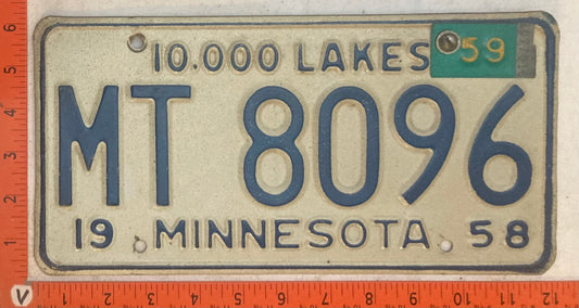 1959 Minnesota #MT 8096 Passenger License Plate