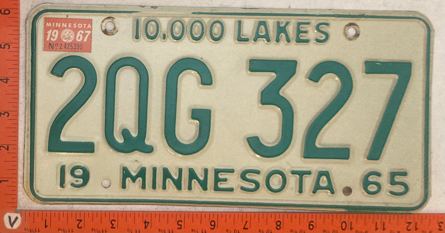 1967 Minnesota #2QG327 Passenger License Plate
