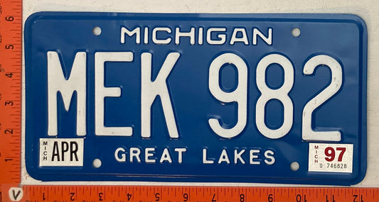 1997 Michigan #MEK 982 Passenger License Plate