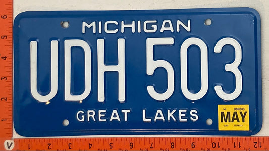 2003 Michigan #UDH 503 Passenger License Plate