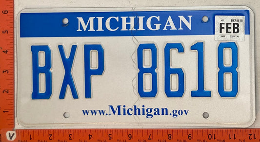 2009 Michigan #BXP 8618 Passenger License Plate