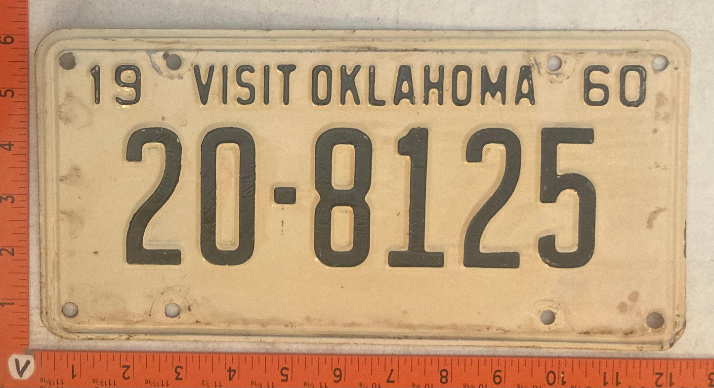 1960 Oklahoma #20-8125 Passenger License Plate