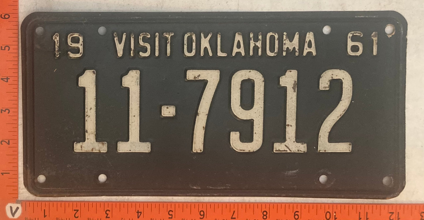 1961 Oklahoma #11-7912 Passenger License Plate