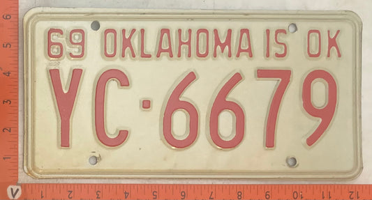 1969 Oklahoma #YC-6679 Passenger License Plate