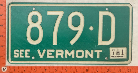1971 Vermont #879-D Passenger License Plate