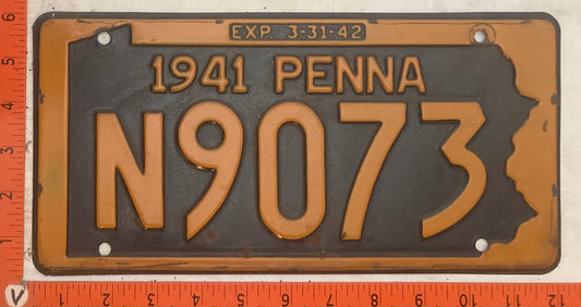 1941 Pennsylvania #N9073 Passenger License Plate