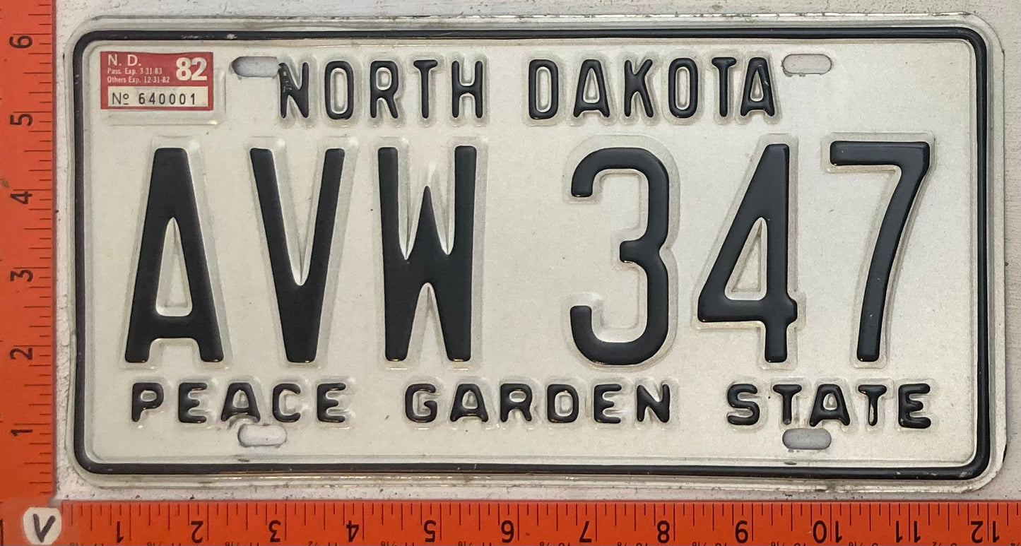 1982 North Dakota #AVW 347 Passenger License Plate