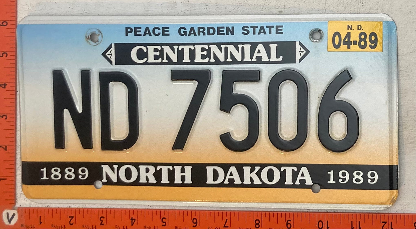 1989 North Dakota #ND 7506 Passenger License Plate