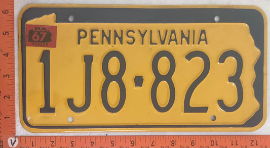 1967 Pennsylvania #1J8-823 Passenger License Plate