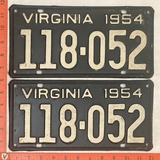 1954 Virginia #118-052 Passenger License Plate (Pair)